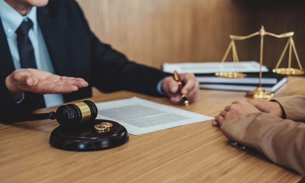 How A Divorce Lawyer In Arlington VA Handles Property Division